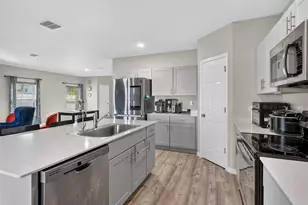 12879 French Market Dr, Riverview, FL 33579 - Photo 8