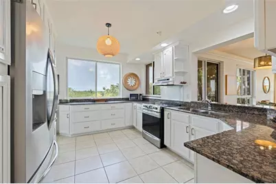 4737 Dolphin Cay Lane S #401, Saint Petersburg, FL 33711 - Photo 4