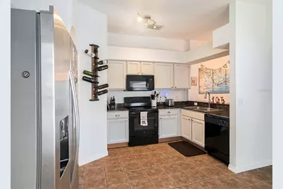 7833 Carriage Pointe Drive, Gibsonton, FL 33534 - Photo 10