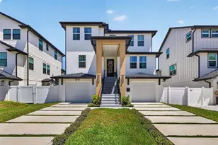 1717 Massachusetts Ave NE, Saint Petersburg, FL 33703 - Photo 1