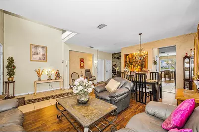 11217 Laurel Brook Court, Riverview, FL 33569 - Photo 6