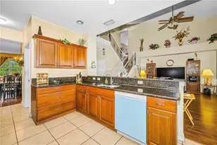 11217 Laurel Brook Ct, Riverview, FL 33569 - Photo 10