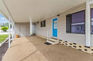 10315 Cortez Road W, Bradenton, FL 34210 - Photo 4