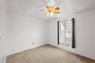 5318 Astrid Dr, Zephyrhills, FL 33541 - Photo 16