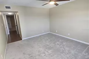 285 107th Ave, Treasure Island, FL 33706 - Photo 22