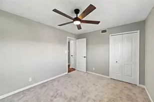 285 107th Ave, Treasure Island, FL 33706 - Photo 44