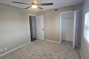 285 107th Ave, Treasure Island, FL 33706 - Photo 26