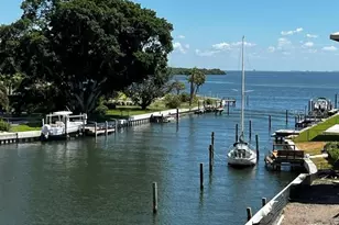 2051 Illinois Ave NE, Saint Petersburg, FL 33703 - Photo 14