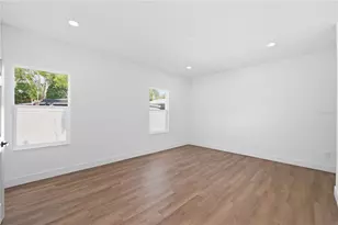 5111 68th St N, Saint Petersburg, FL 33709 - Photo 12