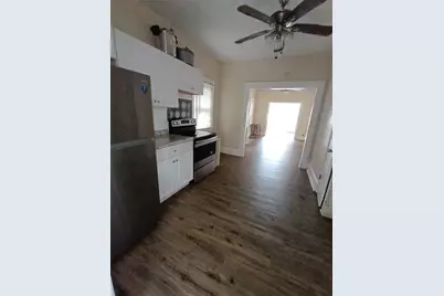 1924 30th Street S, Saint Petersburg, FL 33712 - Photo 4
