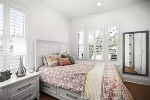 876 44th Ave N, Saint Petersburg, FL 33703 - Photo 10