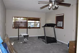 6121 56th Ave N, Saint Petersburg, FL 33709 - Photo 6