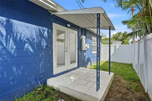 1867 Michigan Ave NE, Saint Petersburg, FL 33703 - Photo 26