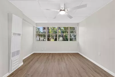 1202 E Caroline Street, Tavares, FL 32778 - Photo 2