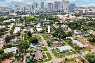1002 W Nassau St, Tampa, FL 33607 - Photo 1