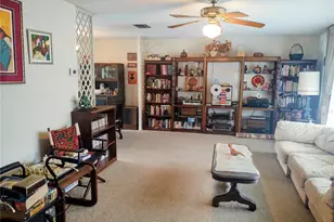 619 Riviera Bay Dr NE, Saint Petersburg, FL 33702 - Photo 6