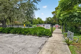 614 N Sylvan Dr, Brandon, FL 33510 - Photo 70