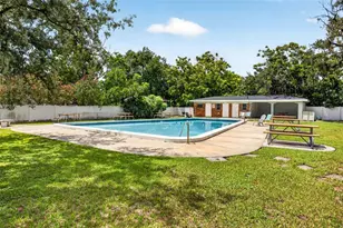 614 N Sylvan Dr, Brandon, FL 33510 - Photo 72