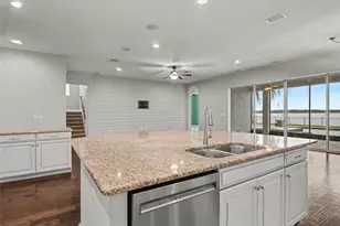 11323 Lake Lucaya Dr, Riverview, FL 33579 - Photo 16