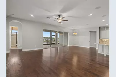 11323 Lake Lucaya Drive, Riverview, FL 33579 - Photo 10