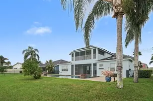 11323 Lake Lucaya Dr, Riverview, FL 33579 - Photo 2