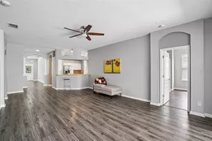 6111 Gannetside Pl, Lithia, FL 33547 - Photo 2