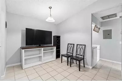 3132 Bloomingdale Villas Court, Brandon, FL 33511 - Photo 32