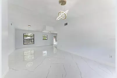 6540 Mauna Loa Boulevard, Sarasota, FL 34241 - Photo 12