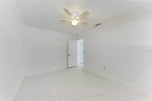 6540 Mauna Loa Blvd, Sarasota, FL 34241 - Photo 32