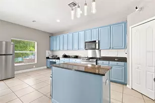 10637 Liberty Bell Dr, Tampa, FL 33647 - Photo 14