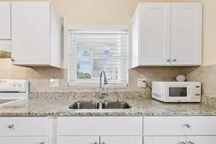 1325 58th St N, Saint Petersburg, FL 33710 - Photo 16