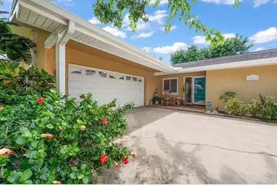 12811 Lake Drive, Largo, FL 33774 - Photo 6