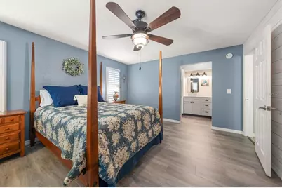 12811 Lake Drive, Largo, FL 33774 - Photo 28