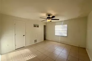 705 Bayou Ave, Tarpon Springs, FL 34689 - Photo 12