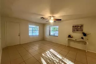 705 Bayou Ave, Tarpon Springs, FL 34689 - Photo 4