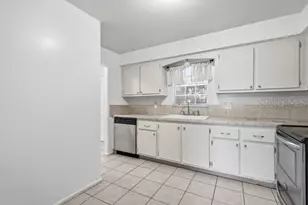 1706 Belleair Forest Dr, Clearwater, FL 33756 - Photo 8