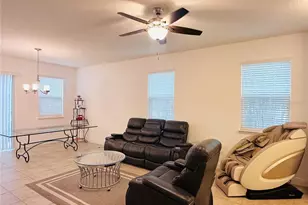 10132 Grand Oak Cir, Madeira Beach, FL 33708 - Photo 8