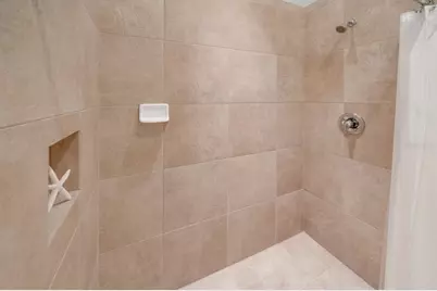 5918 Bahama Shores Drive S, Saint Petersburg, FL 33705 - Photo 30