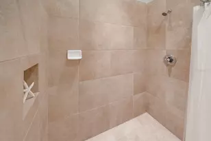 5918 Bahama Shores Dr S, Saint Petersburg, FL 33705 - Photo 30