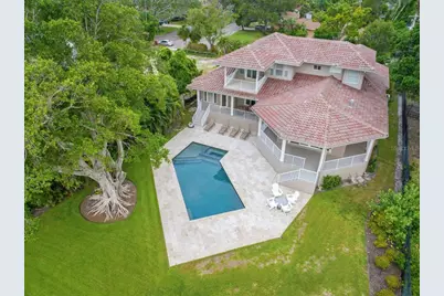 5918 Bahama Shores Drive S, Saint Petersburg, FL 33705 - Photo 4