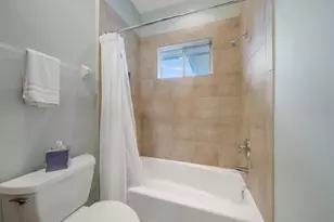 5918 Bahama Shores Dr S, Saint Petersburg, FL 33705 - Photo 20