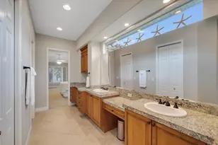 5918 Bahama Shores Dr S, Saint Petersburg, FL 33705 - Photo 16
