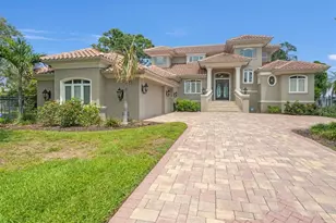 5918 Bahama Shores Dr S, Saint Petersburg, FL 33705 - Photo 4