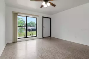 8709 N Renfrew Pl, Tampa, FL 33604 - Photo 10