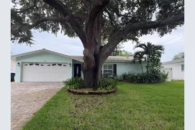 704 23rd Street SW, Largo, FL 33770 - Photo 1