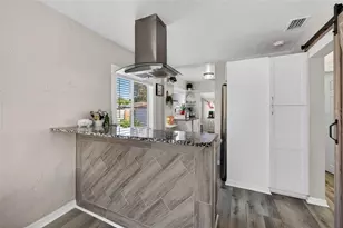 2561 13th Ave N, Saint Petersburg, FL 33713 - Photo 6