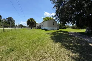 1218 Cr 416N, Lake Panasoffkee, FL 33538 - Photo 1