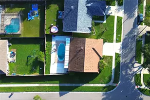 1913 Firethorn Ct, Brandon, FL 33511 - Photo 38