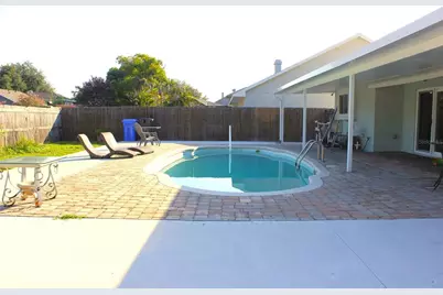 1913 Firethorn Court, Brandon, FL 33511 - Photo 18