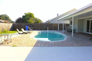 1913 Firethorn Ct, Brandon, FL 33511 - Photo 18